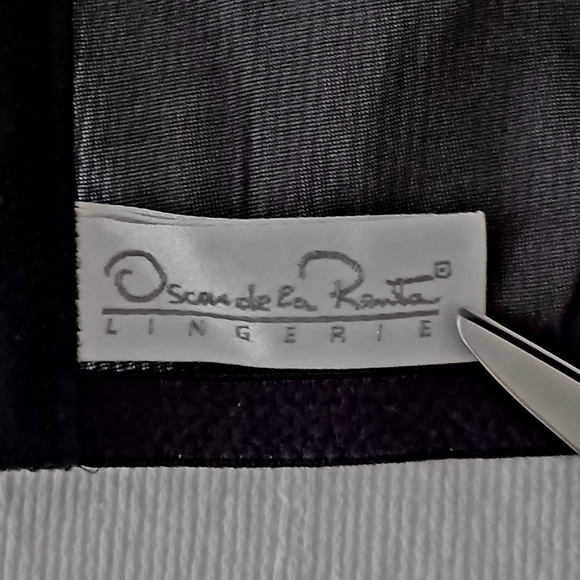 Vintage Oscar de La Renta Black Lace Corset/ Bustier, 34C - Picture 10 of 15